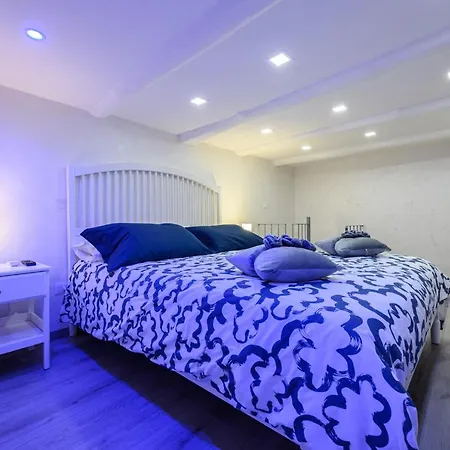 La Magnifica Gold House Apartament