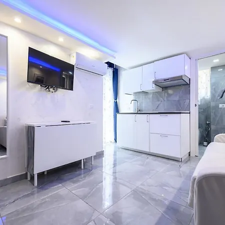 Apartament La Magnifica Gold House *